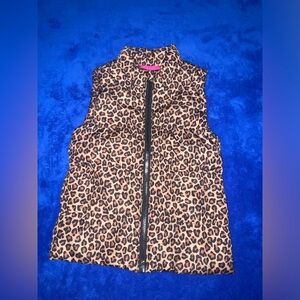 Girls small leopard puffer vest